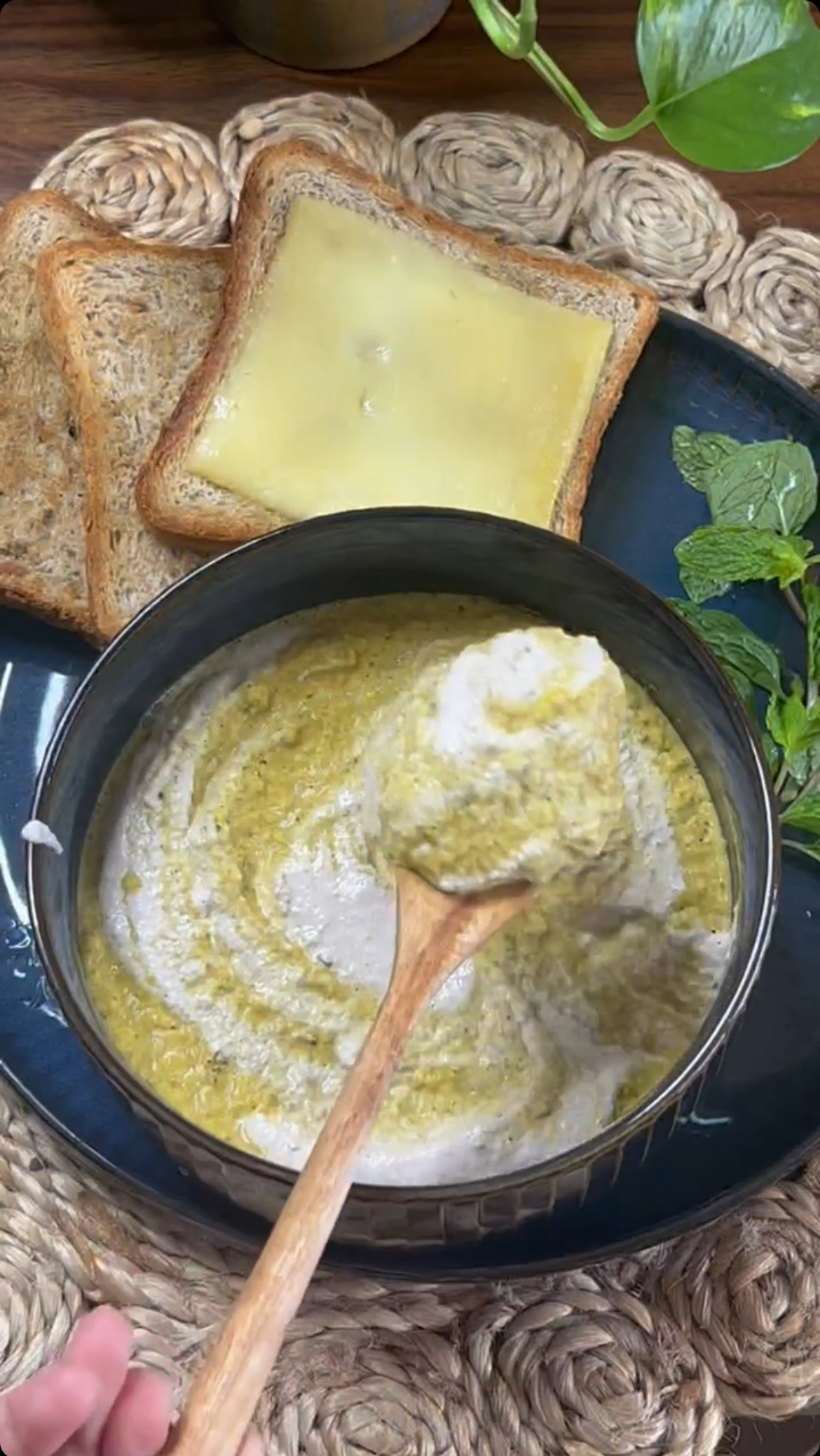 Radish and broccoli soup